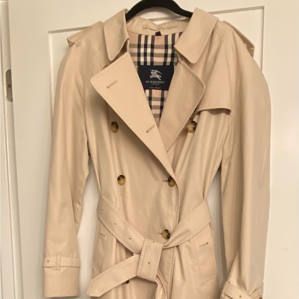 Vintage Burberry Tan Coat with Signature Check in great condition
